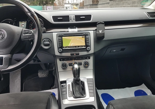 Volkswagen CC cena 49900 przebieg: 234884, rok produkcji 2012 z Otmuchów małe 326